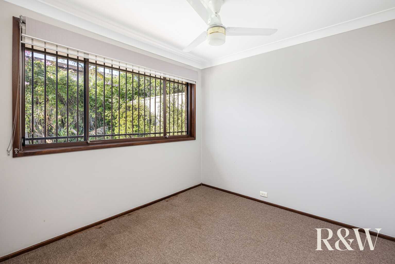 14 Hascombe Way St Clair