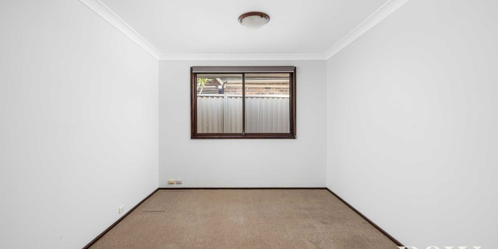 14 Hascombe Way St Clair
