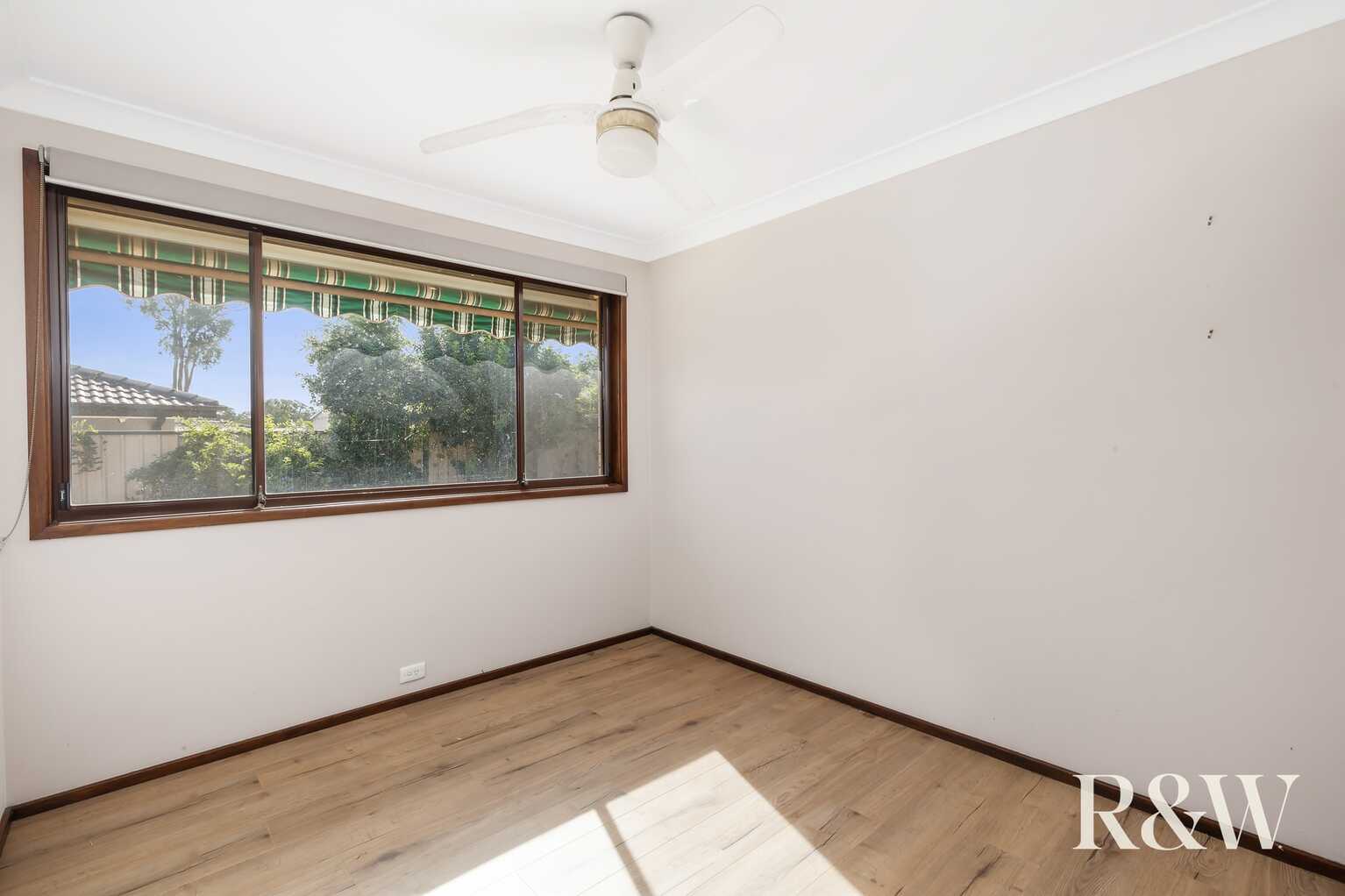 14 Hascombe Way St Clair