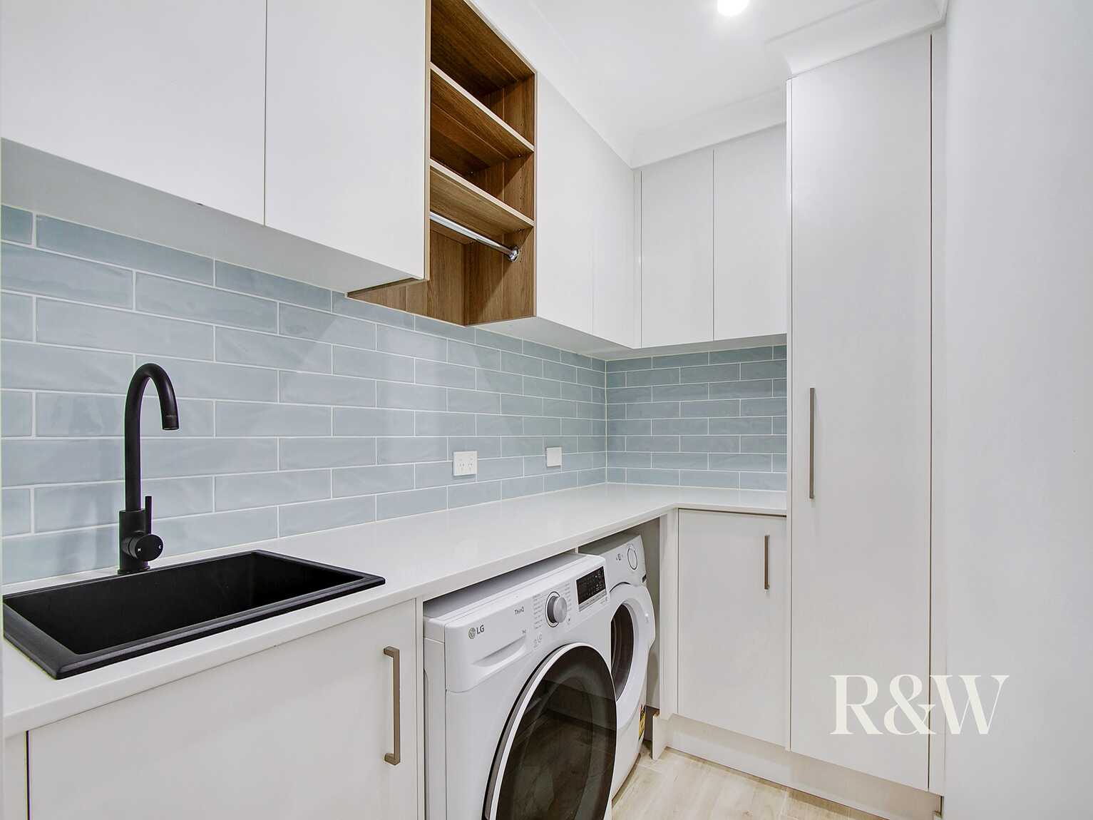 4 Kippax Place St Clair 4 Kippax Place St Clair