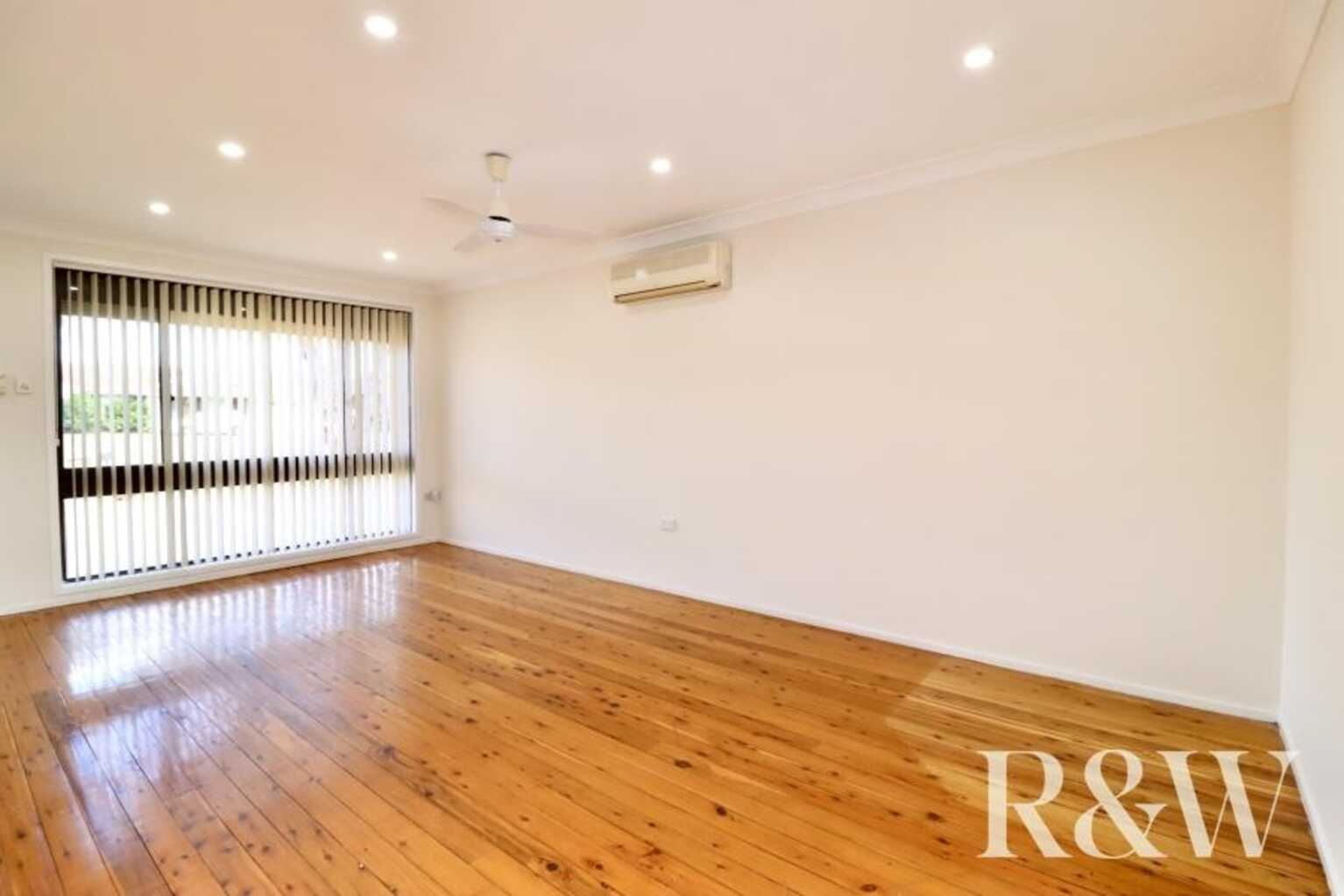 8 Timesweep Drive St Clair