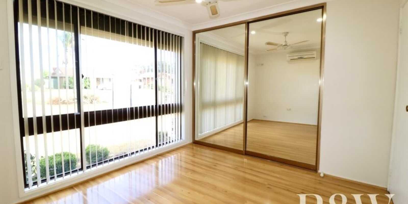 8 Timesweep Drive St Clair