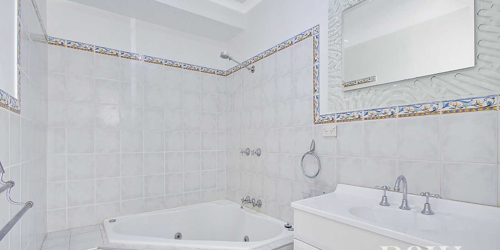 36 Ontario Avenue St Clair