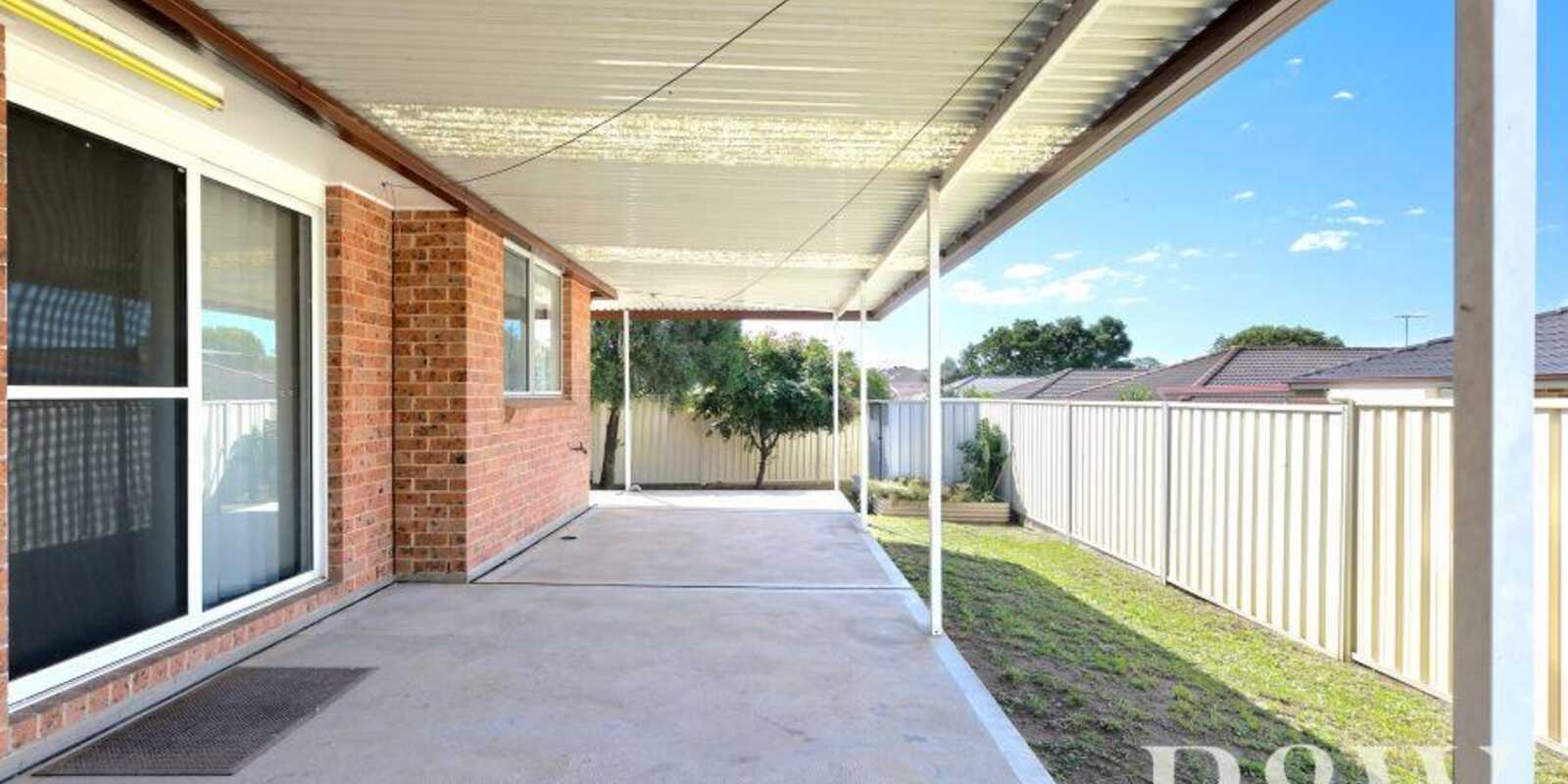 6 Shamrock Court St Clair