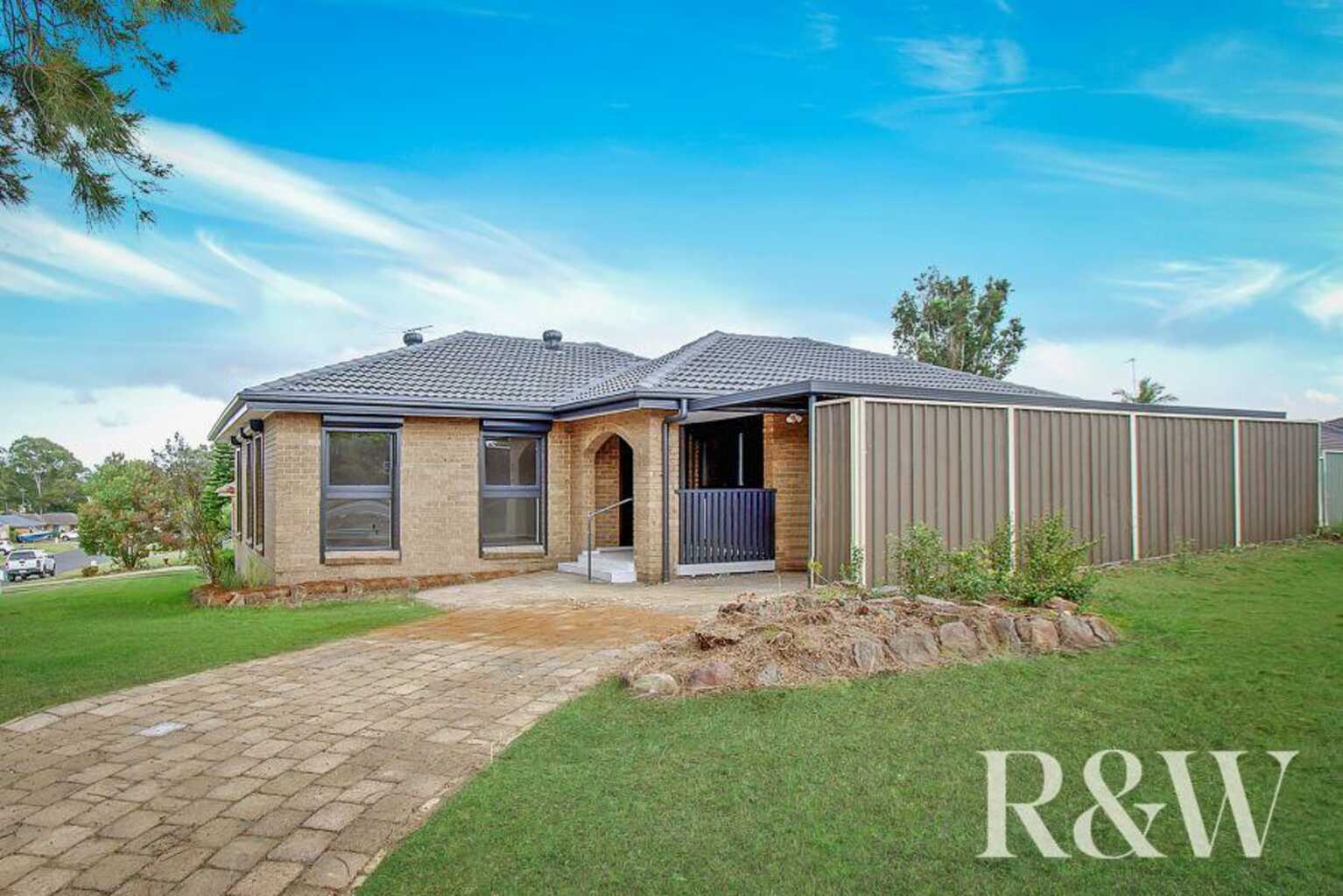 38 Garrick Road St Clair 38 Garrick Road St Clair