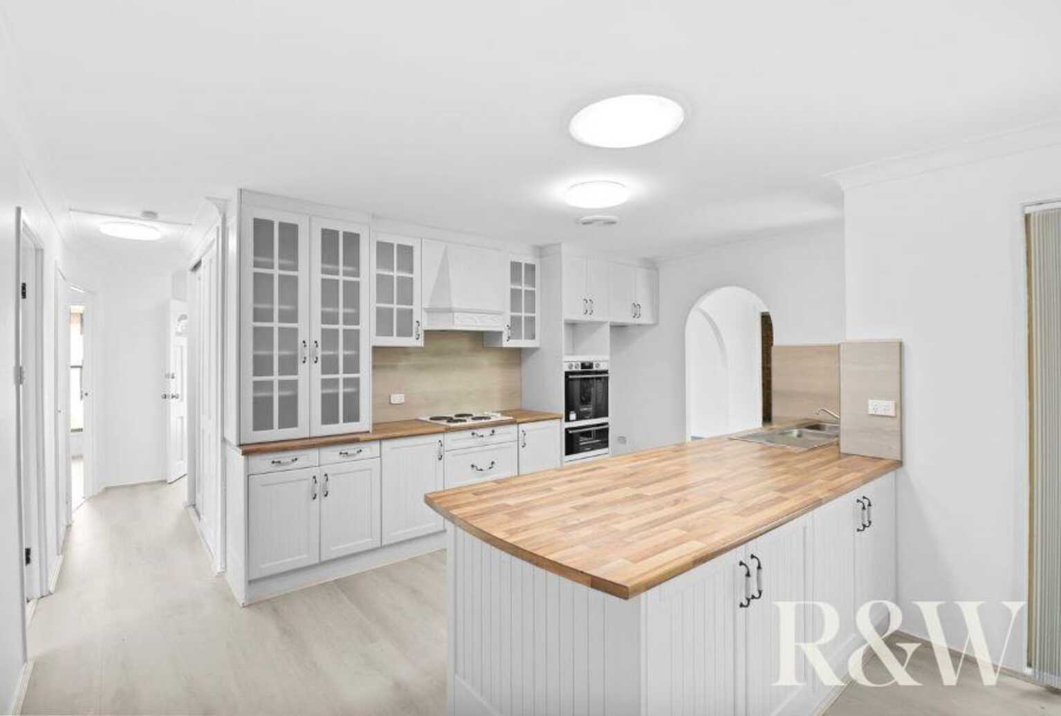 17 Rainbow Place, St Clair