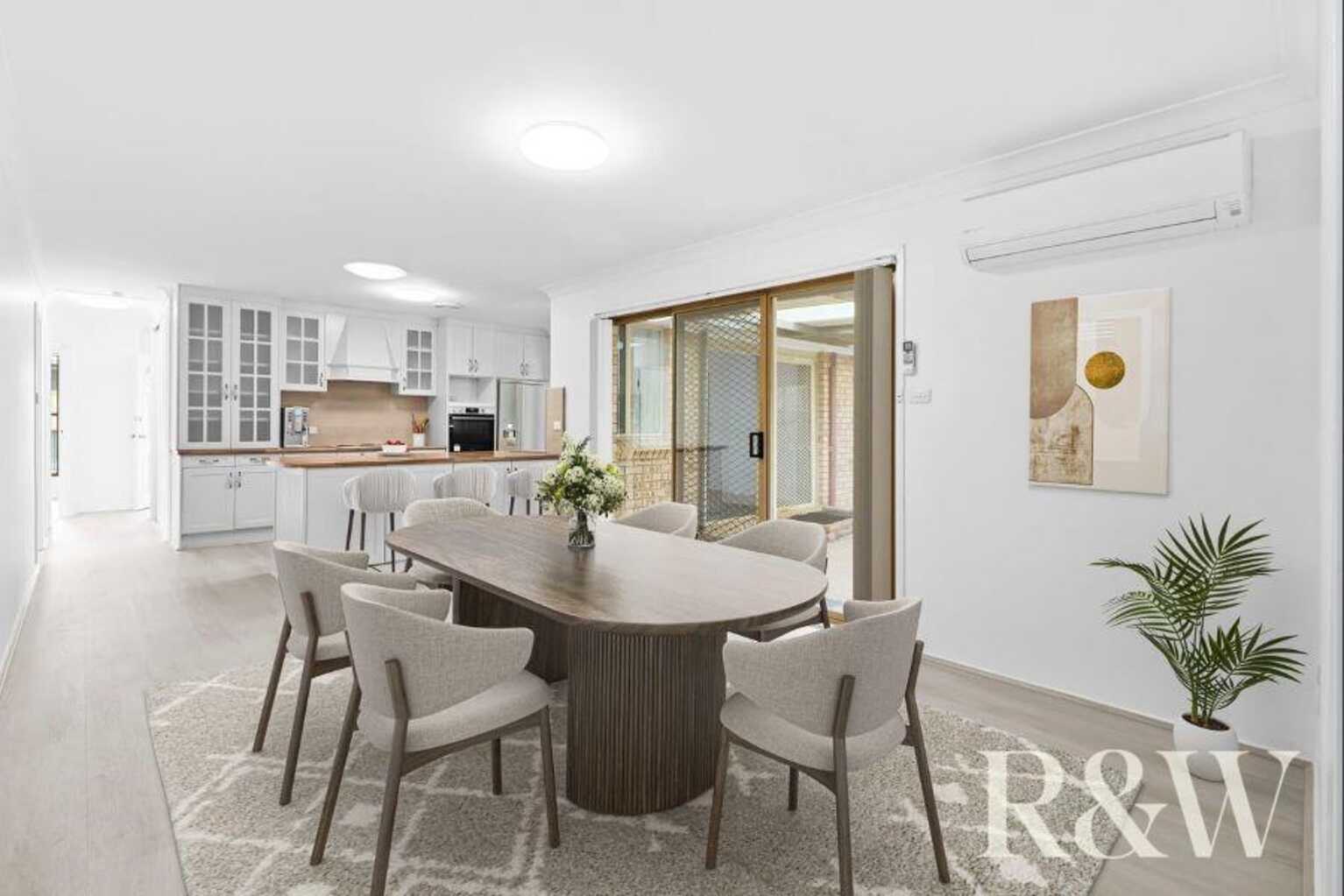 17 Rainbow Place, St Clair