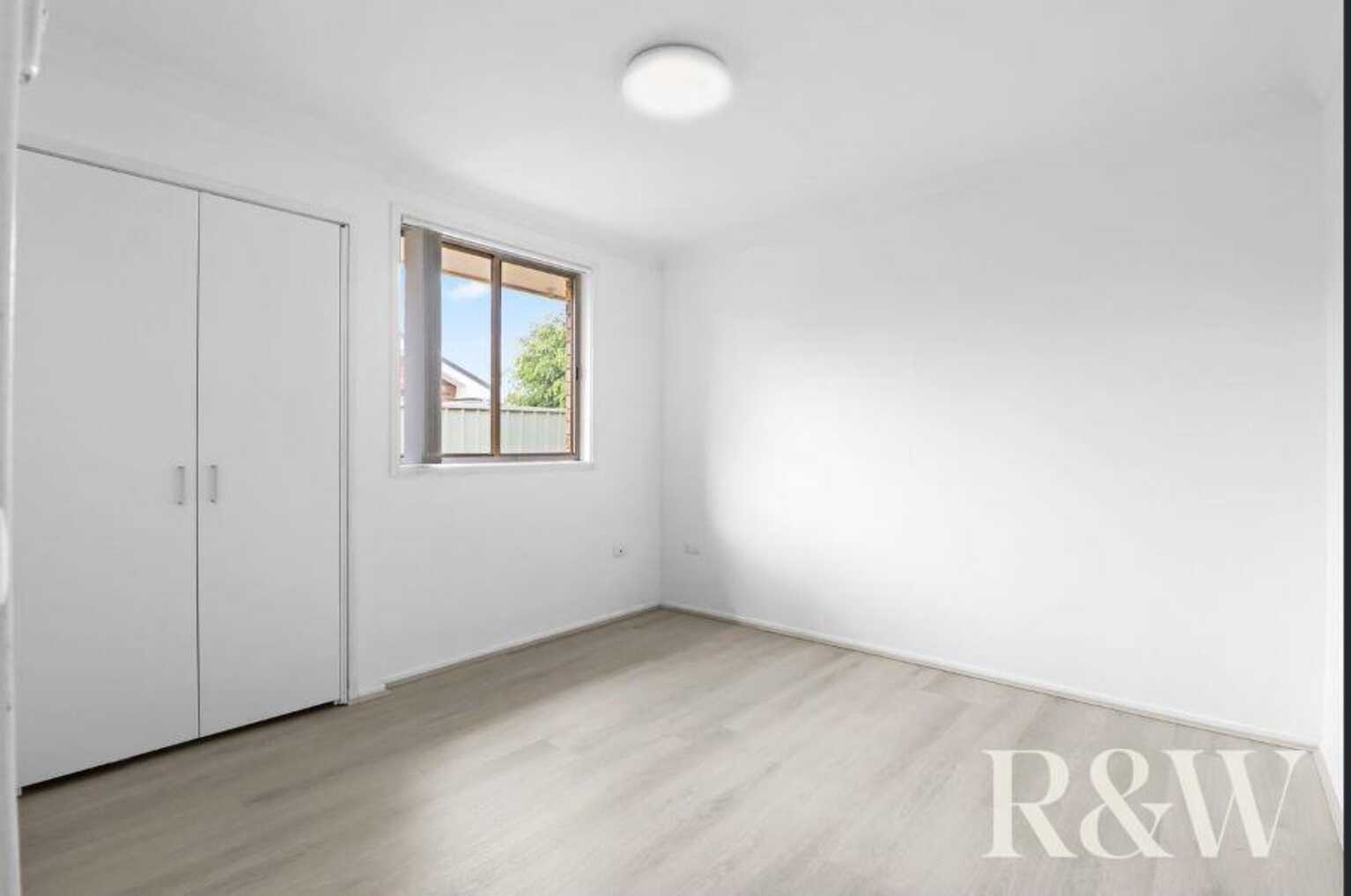 17 Rainbow Place, St Clair