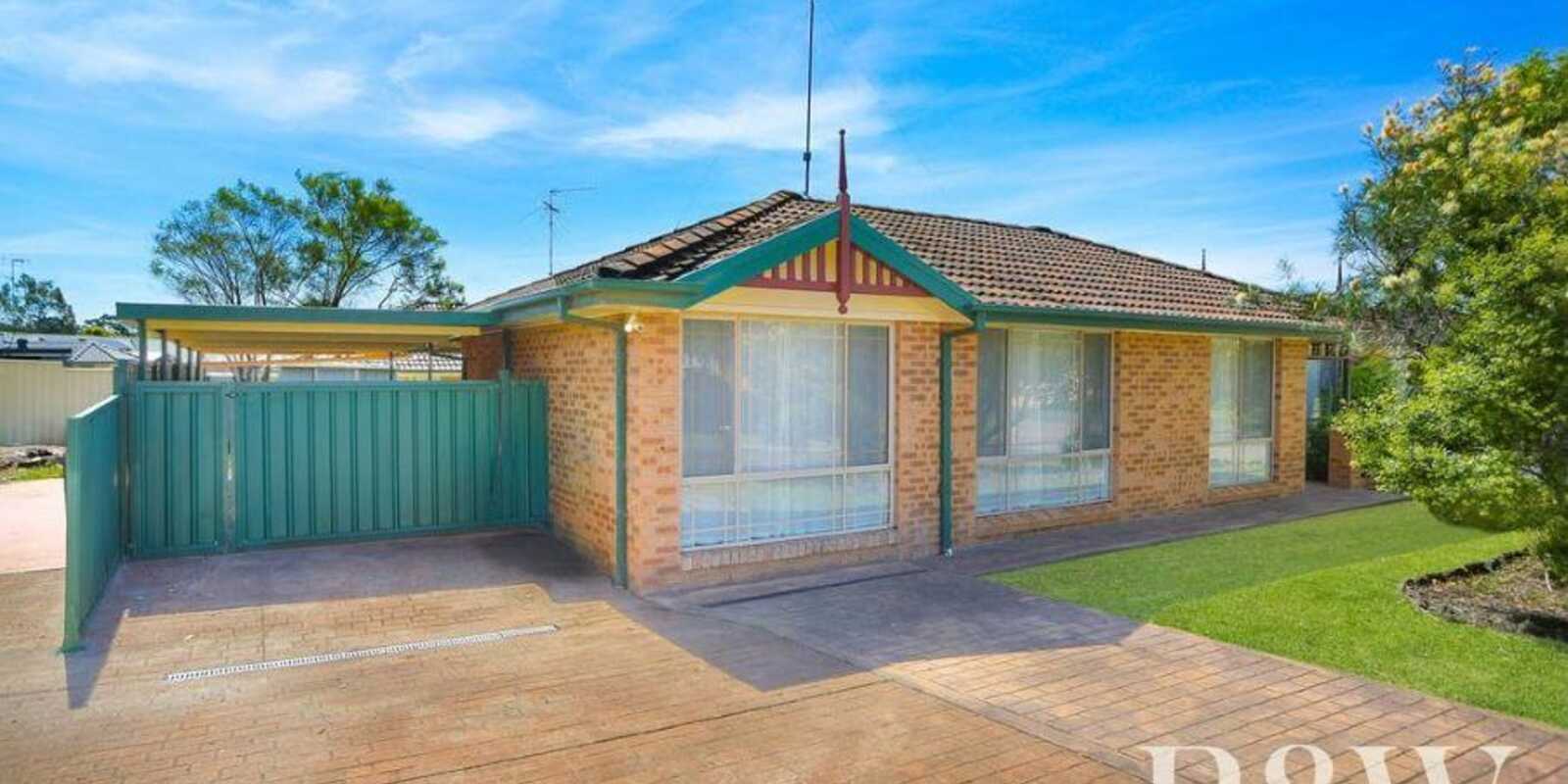 51 Womra Crescent Glenmore Park