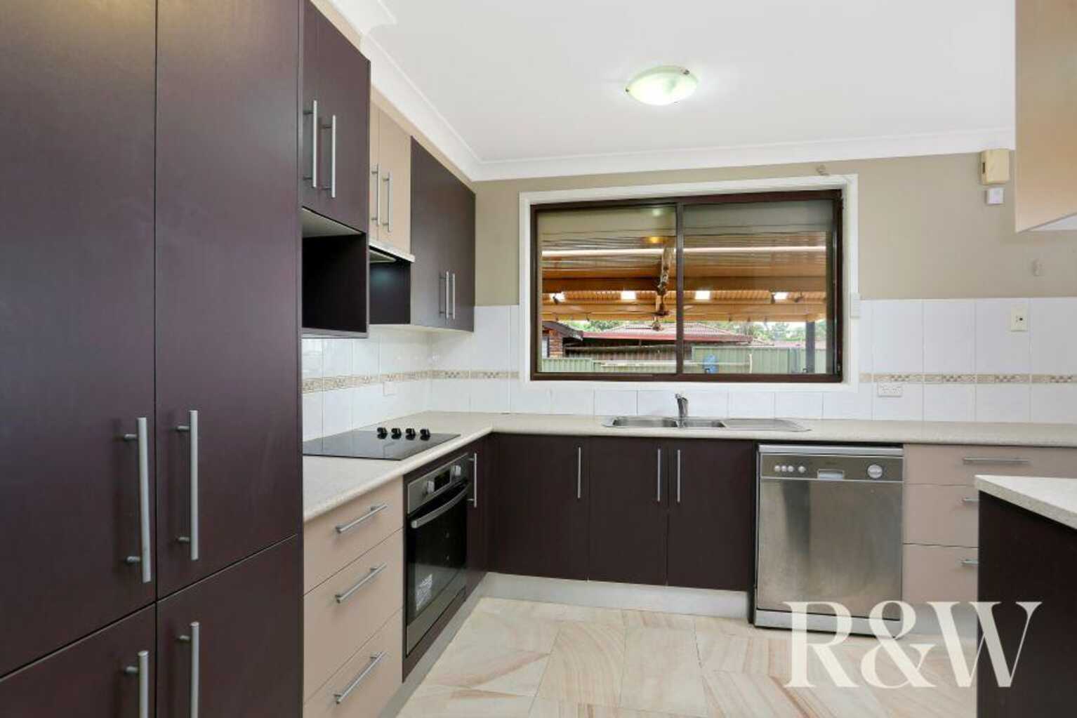 43 Timesweep Drive St Clair