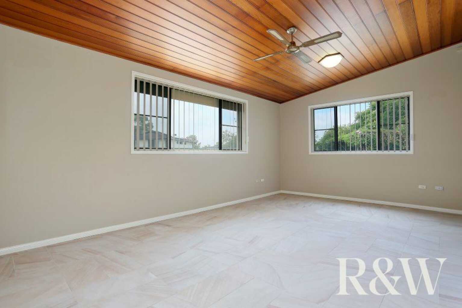 43 Timesweep Drive St Clair