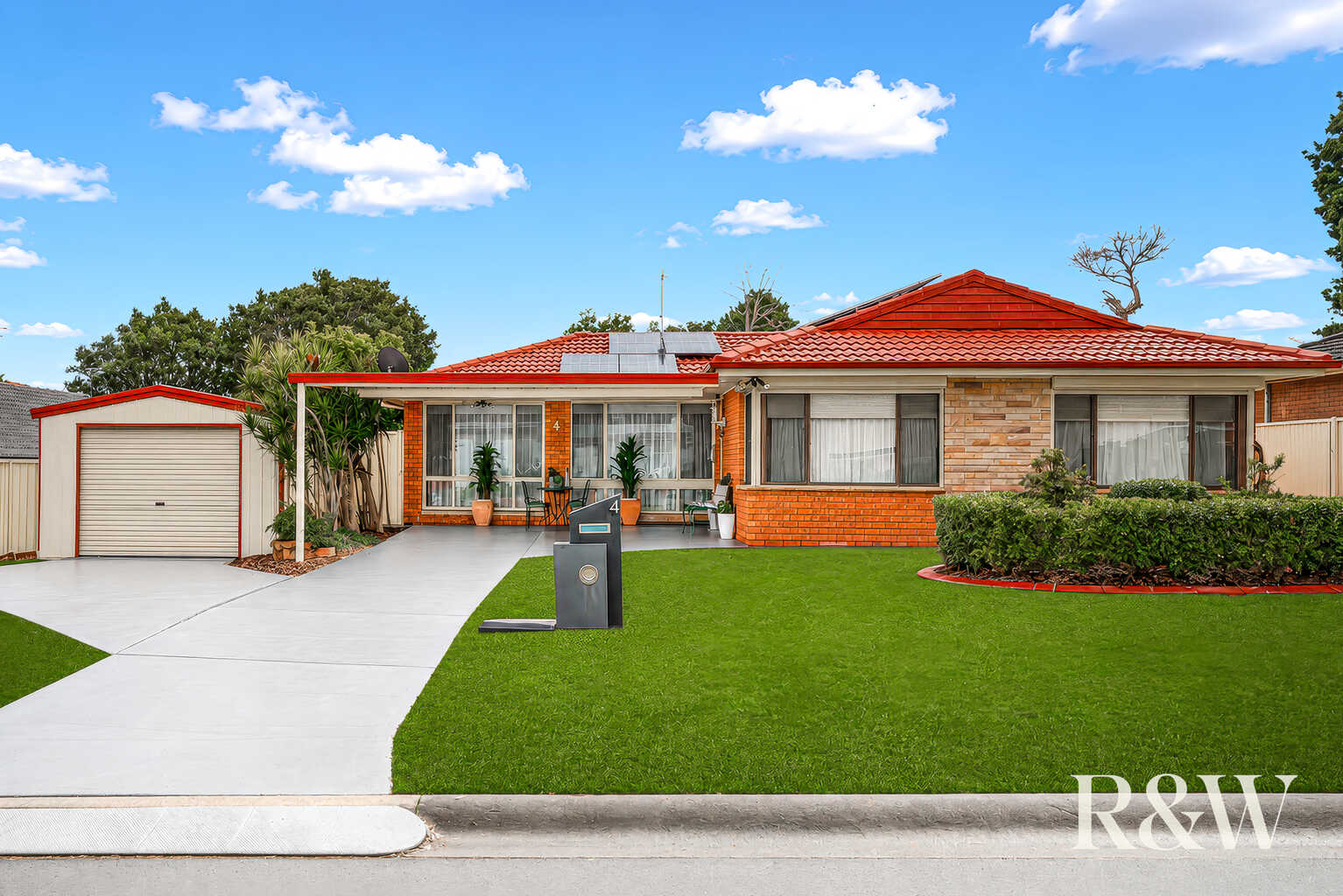 4 Nightmist Grove St Clair 4 Nightmist Grove St Clair