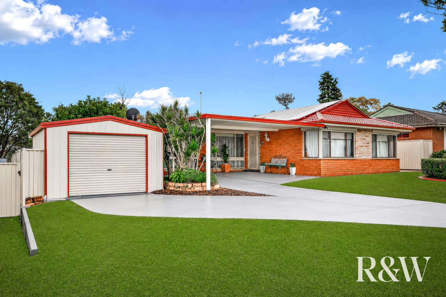 4 Nightmist Grove St Clair 4 Nightmist Grove St Clair