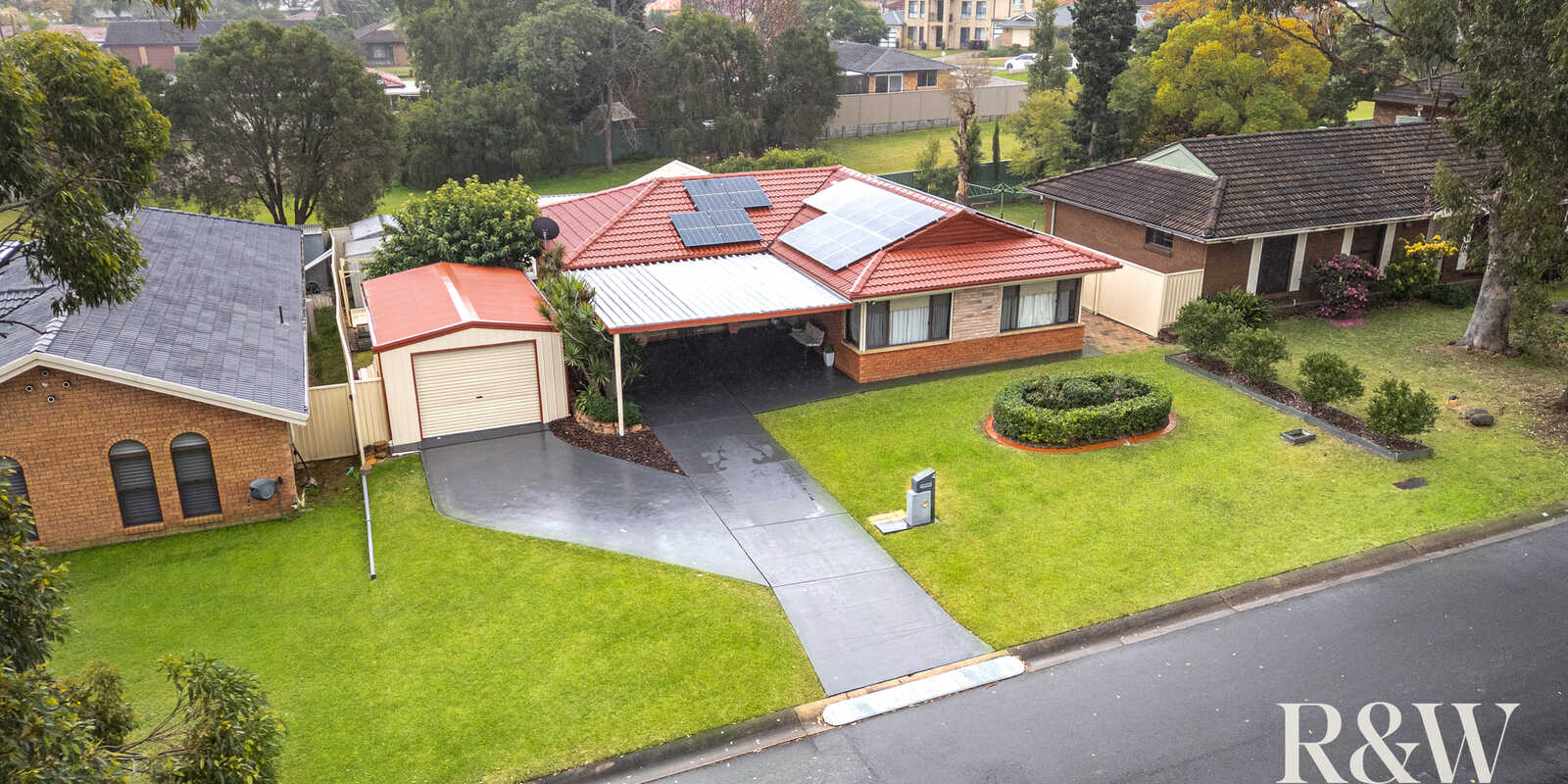 4 Nightmist Grove St Clair 4 Nightmist Grove St Clair