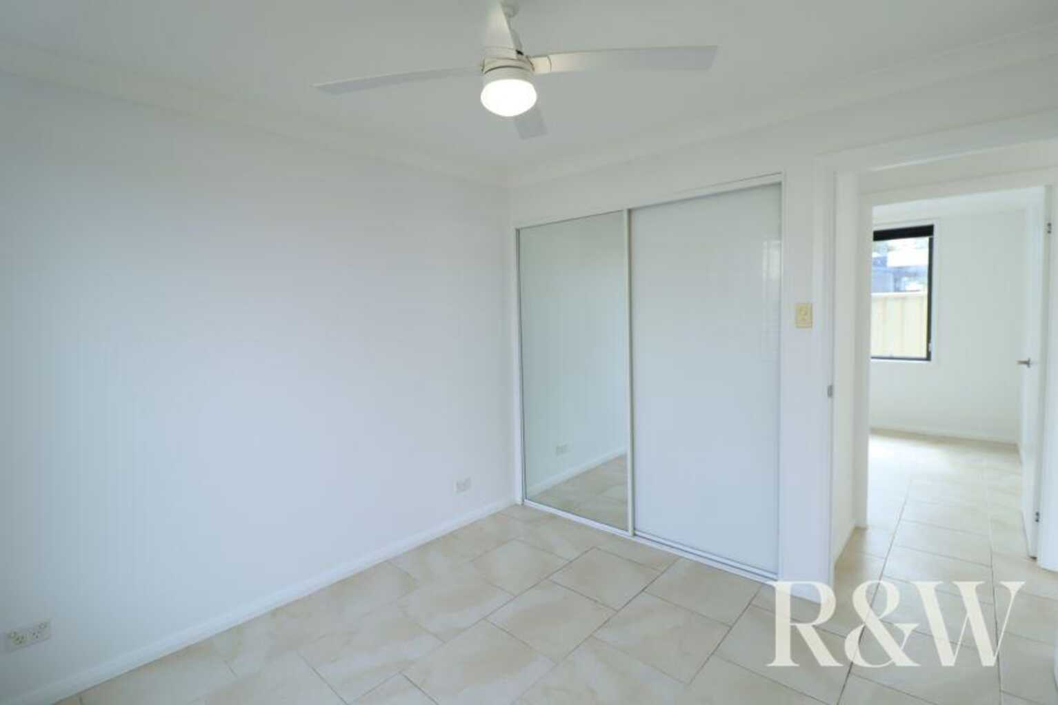 37A Madison Circuit St Clair