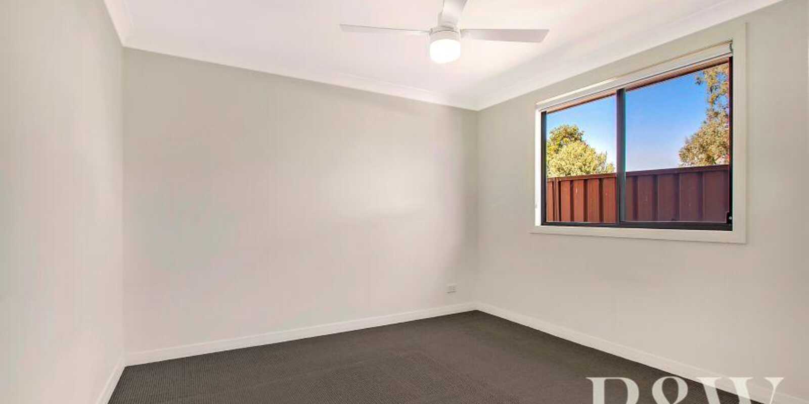 6A Bowerbird Crescent St Clair