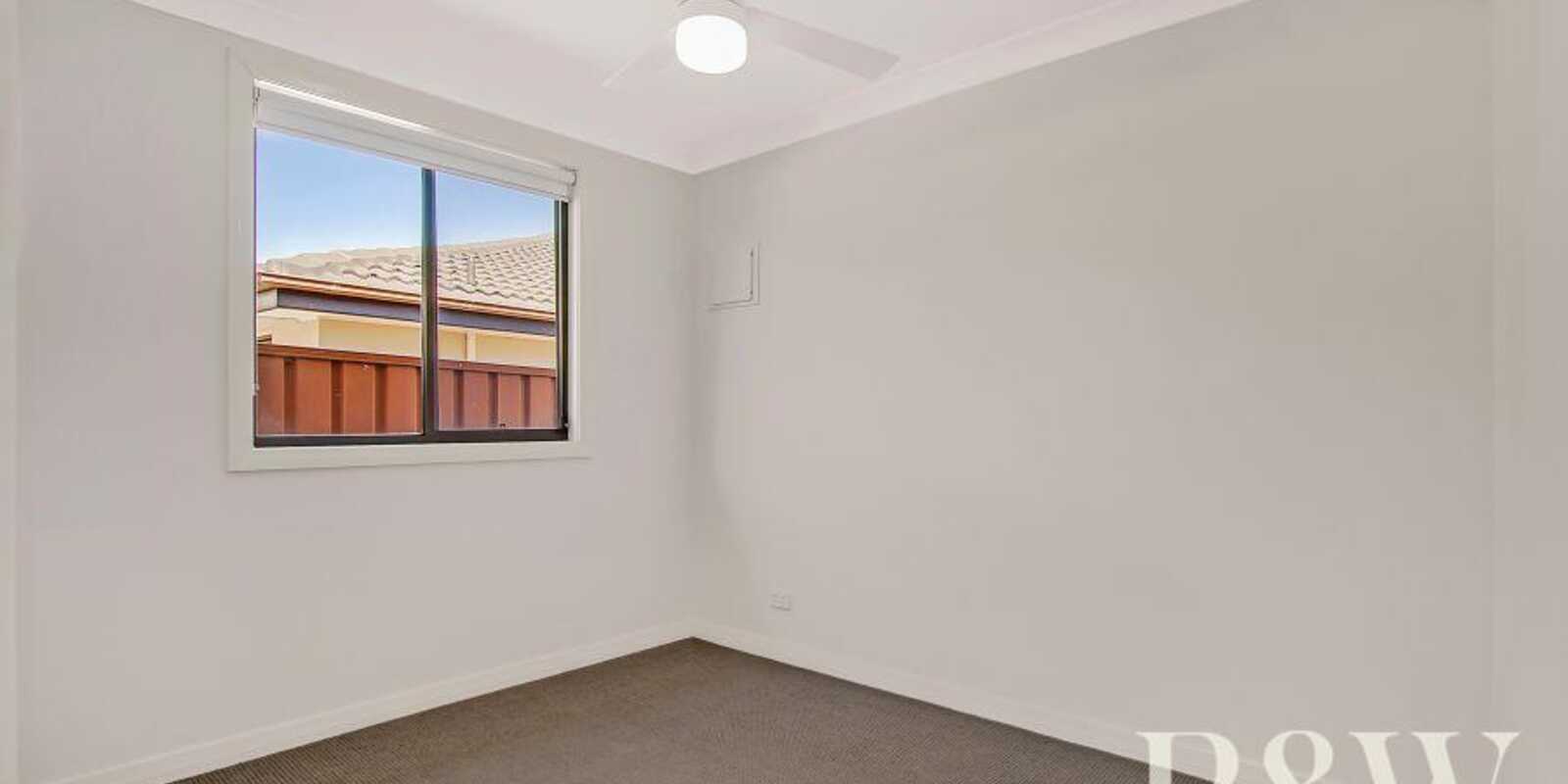 6A Bowerbird Crescent St Clair