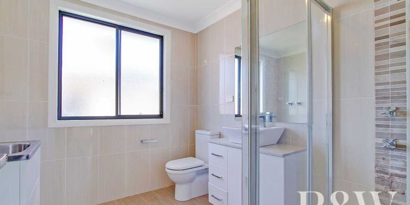 6A Bowerbird Crescent St Clair