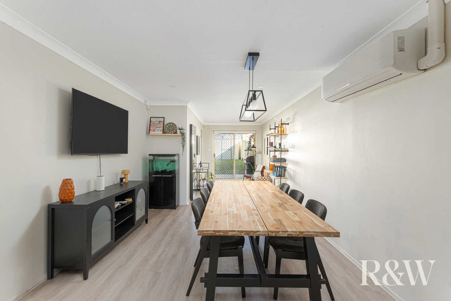 1/6 Brisbane Street Oxley Park