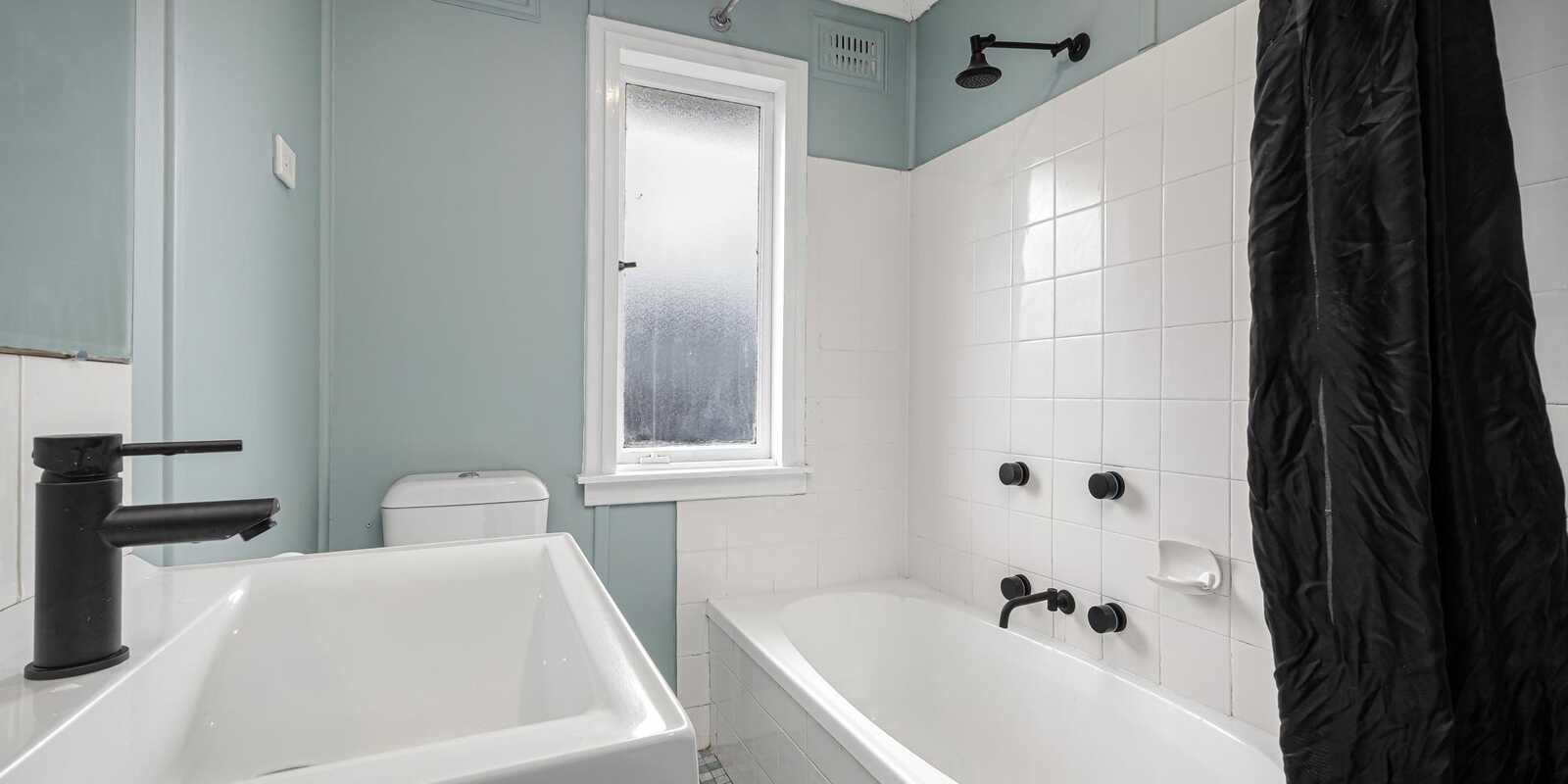 27 & 27A Ellsworth Drive Tregear 27 & 27A Ellsworth Drive Tregear