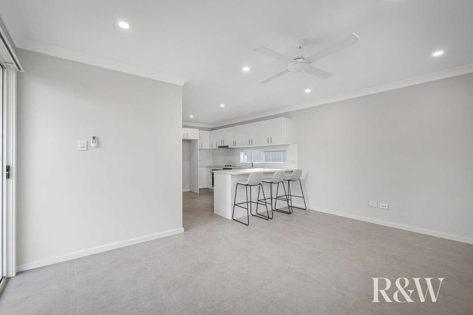 27 & 27A Ellsworth Drive Tregear 27 & 27A Ellsworth Drive Tregear