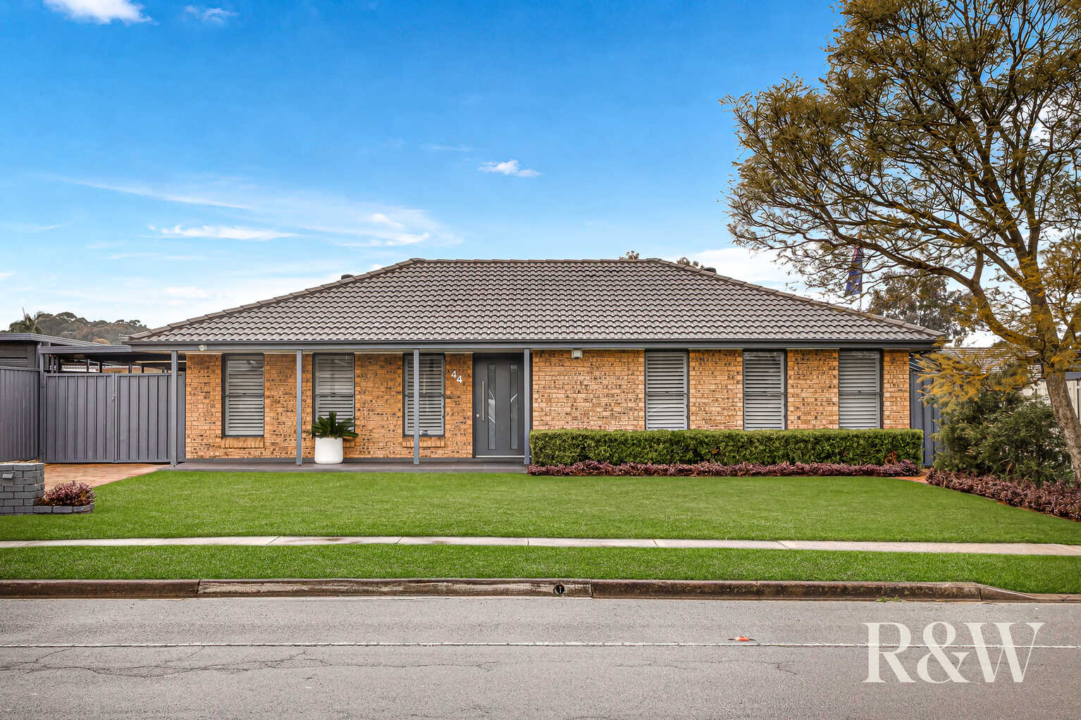 44 Endeavour Avenue St Clair 44 Endeavour Avenue St Clair