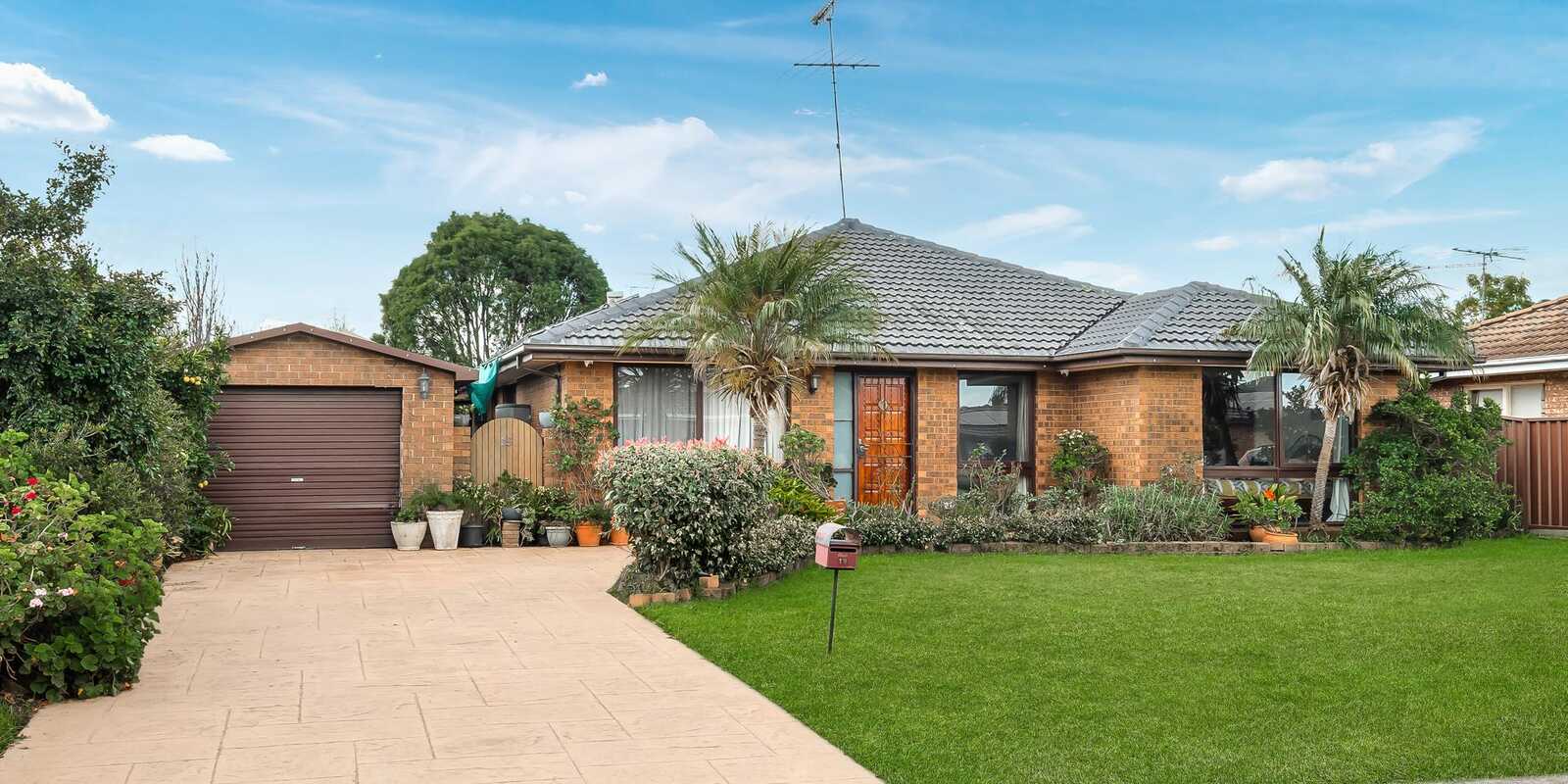 19 Rotorua Road St Clair