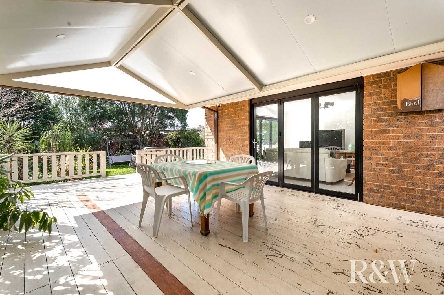 19 Rotorua Road St Clair
