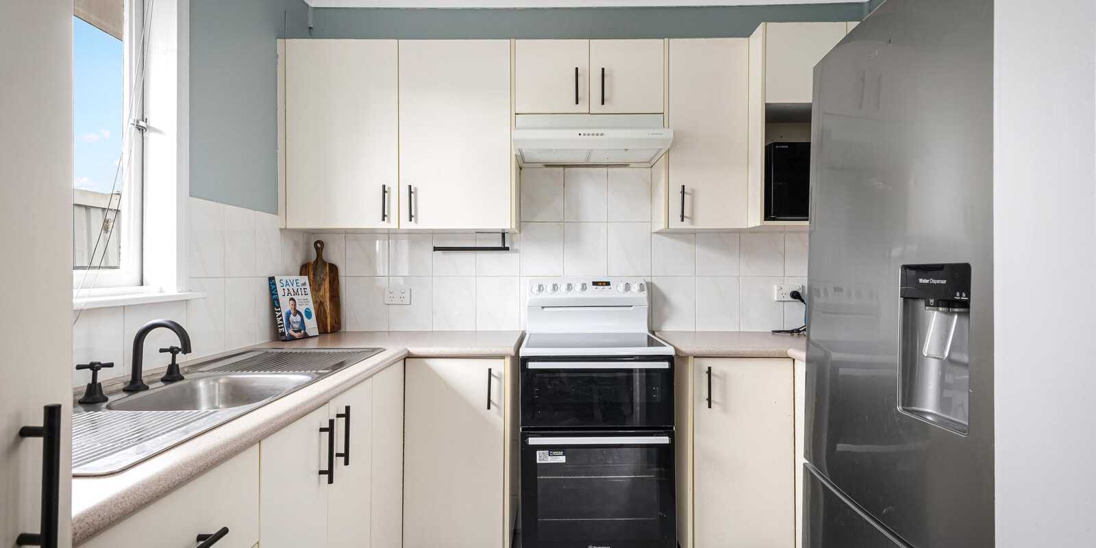27 & 27A Ellsworth Drive Tregear