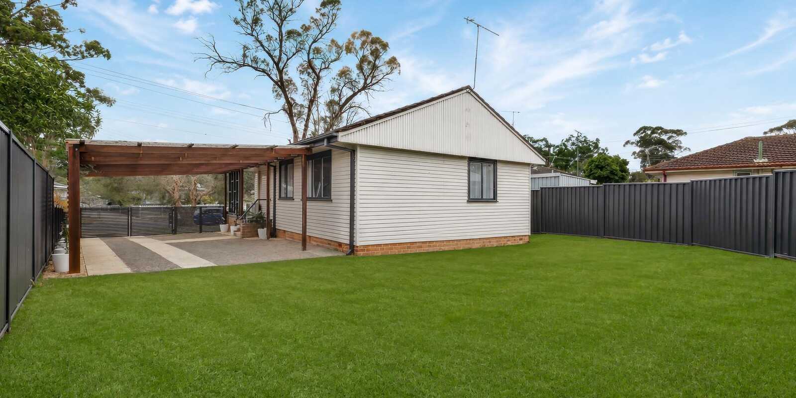 27 & 27A Ellsworth Drive Tregear