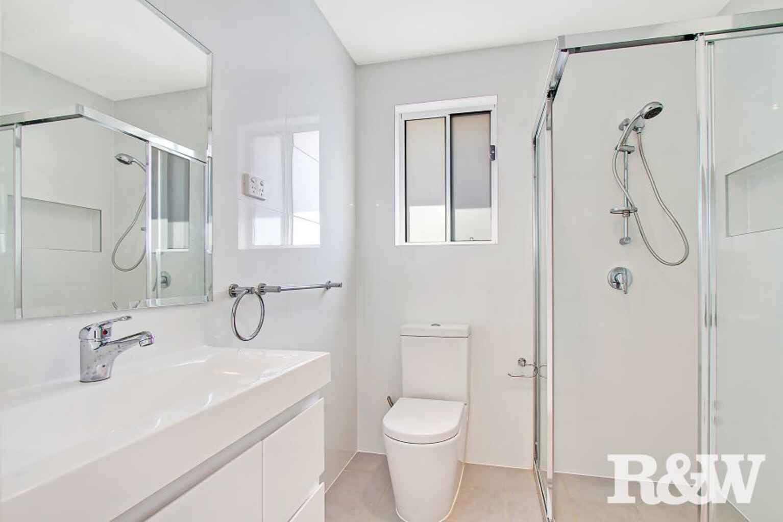 16A Mynah Close St Clair