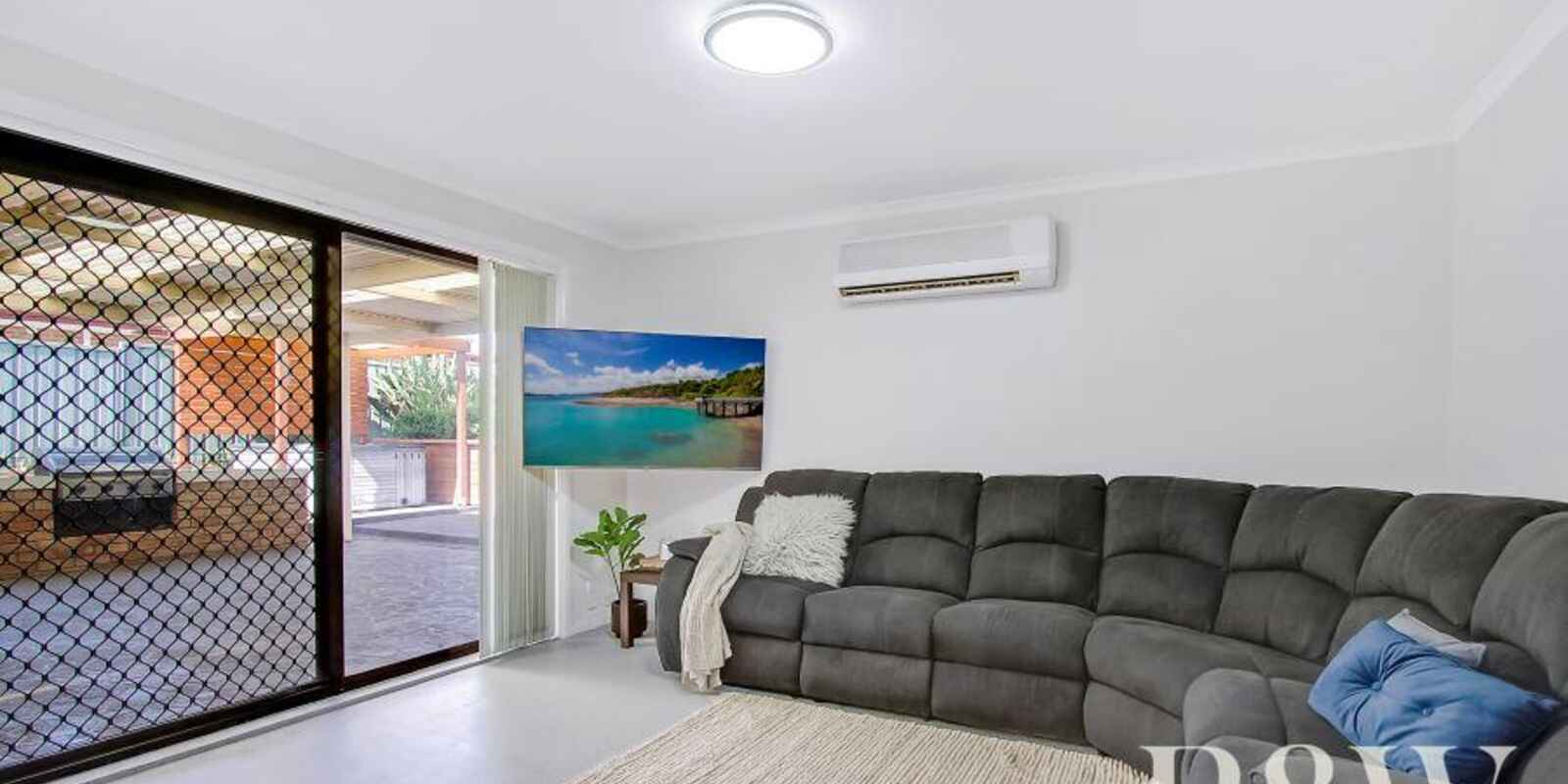 68 Windrush Circuit St Clair
