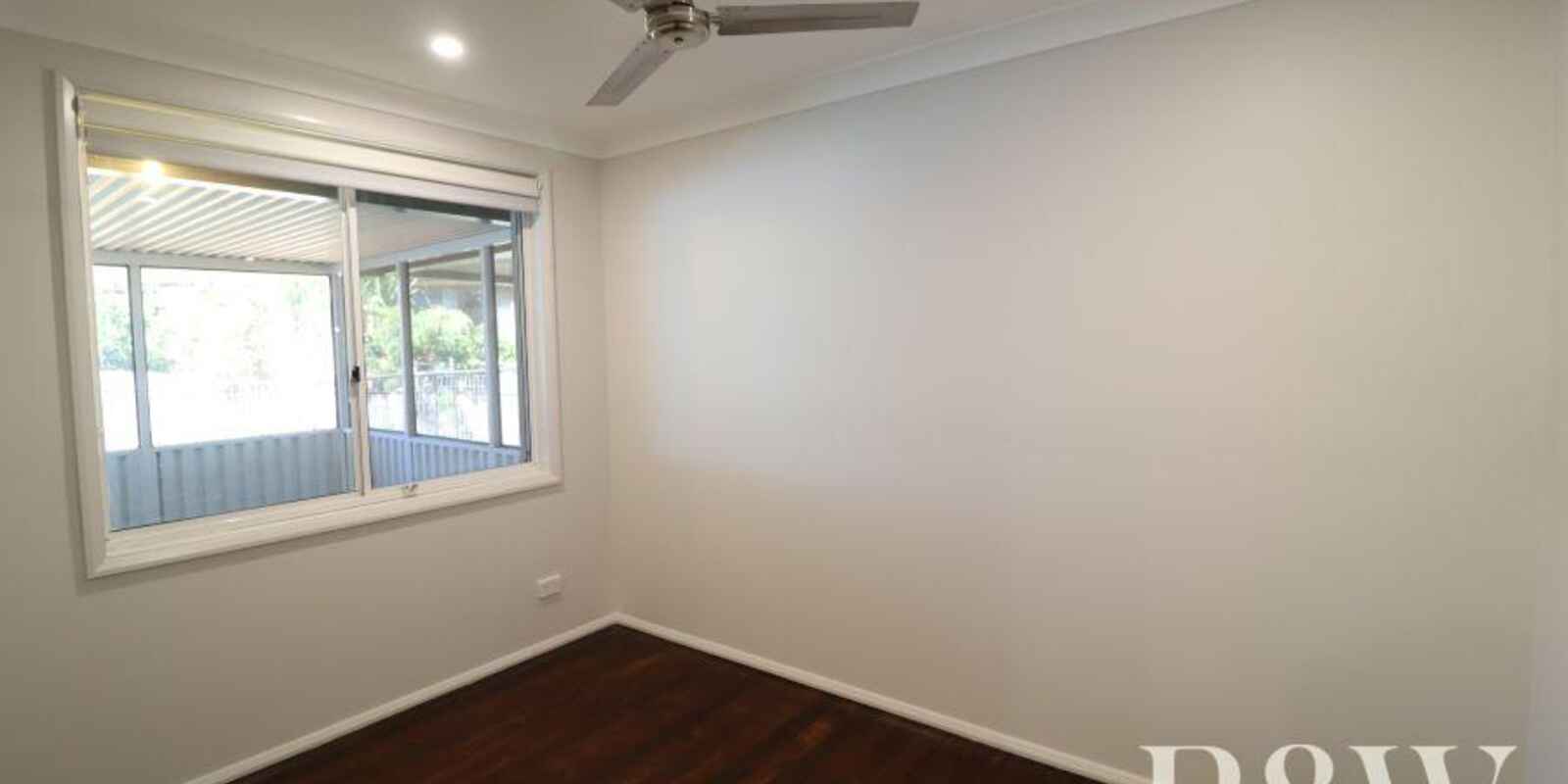 8 Nightmist Grove St Clair