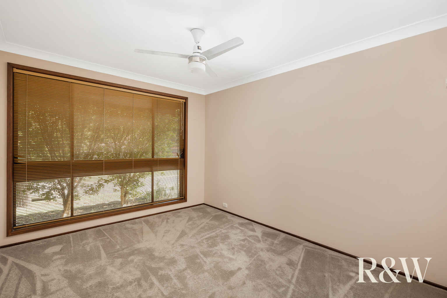 14 Hascombe Way St Clair 14 Hascombe Way St Clair