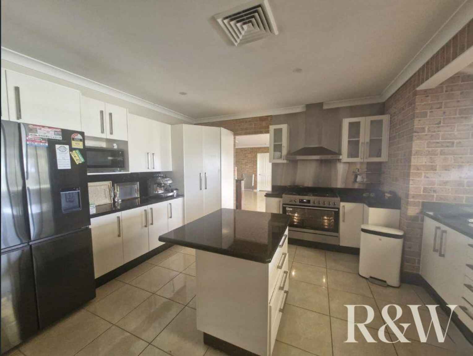 240 Luddenham Road Orchard Hills