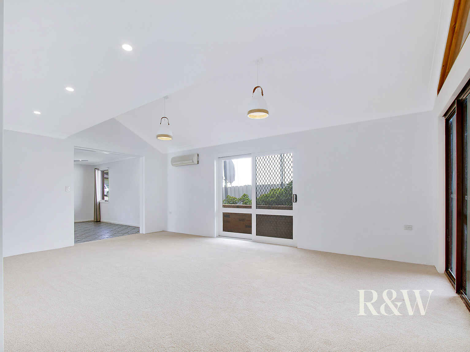 36 Ontario Avenue St Clair