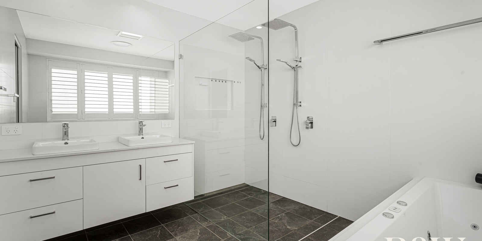 57 Kunipipi Street St Clair