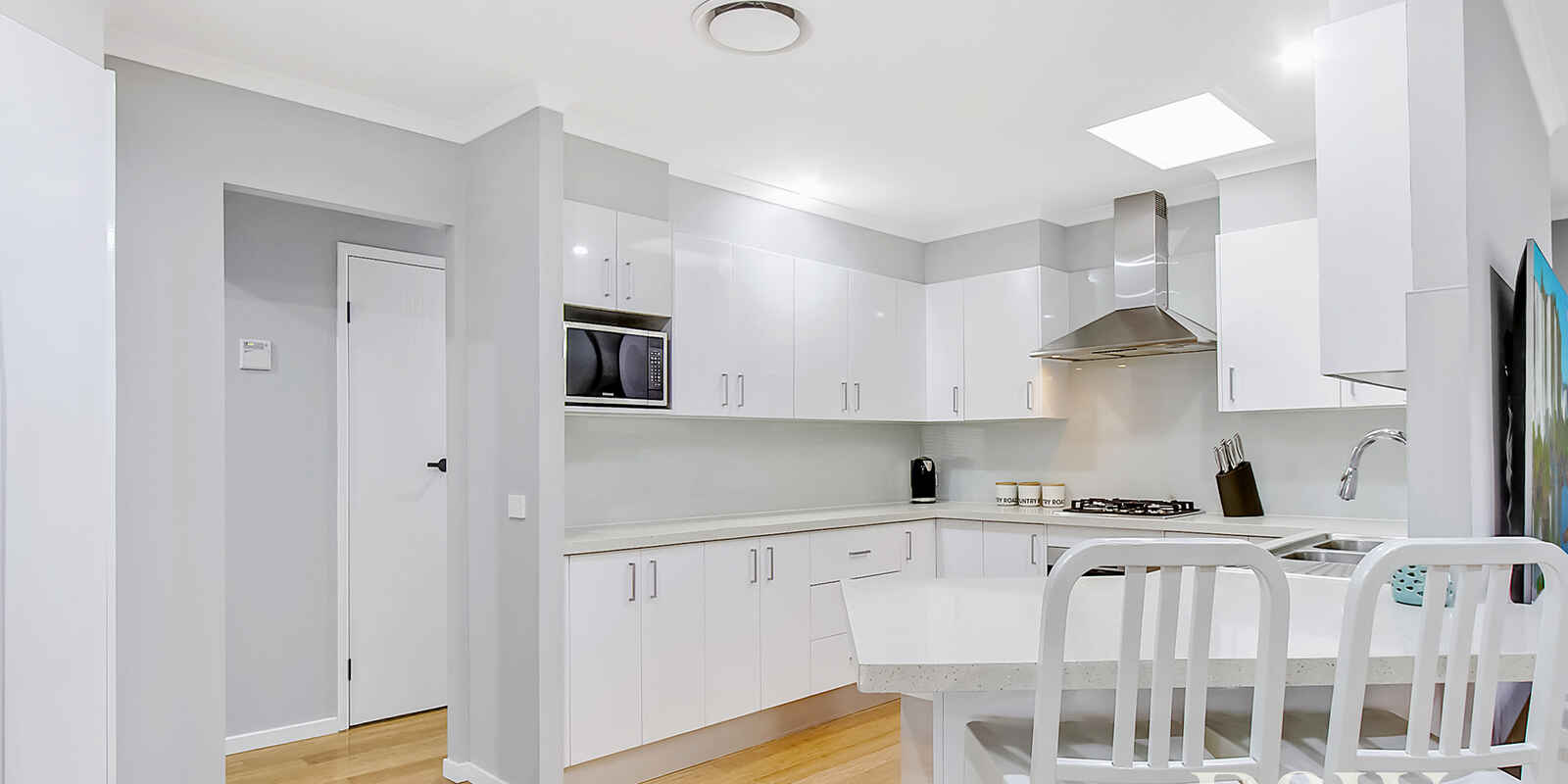8 Kala Circuit St Clair