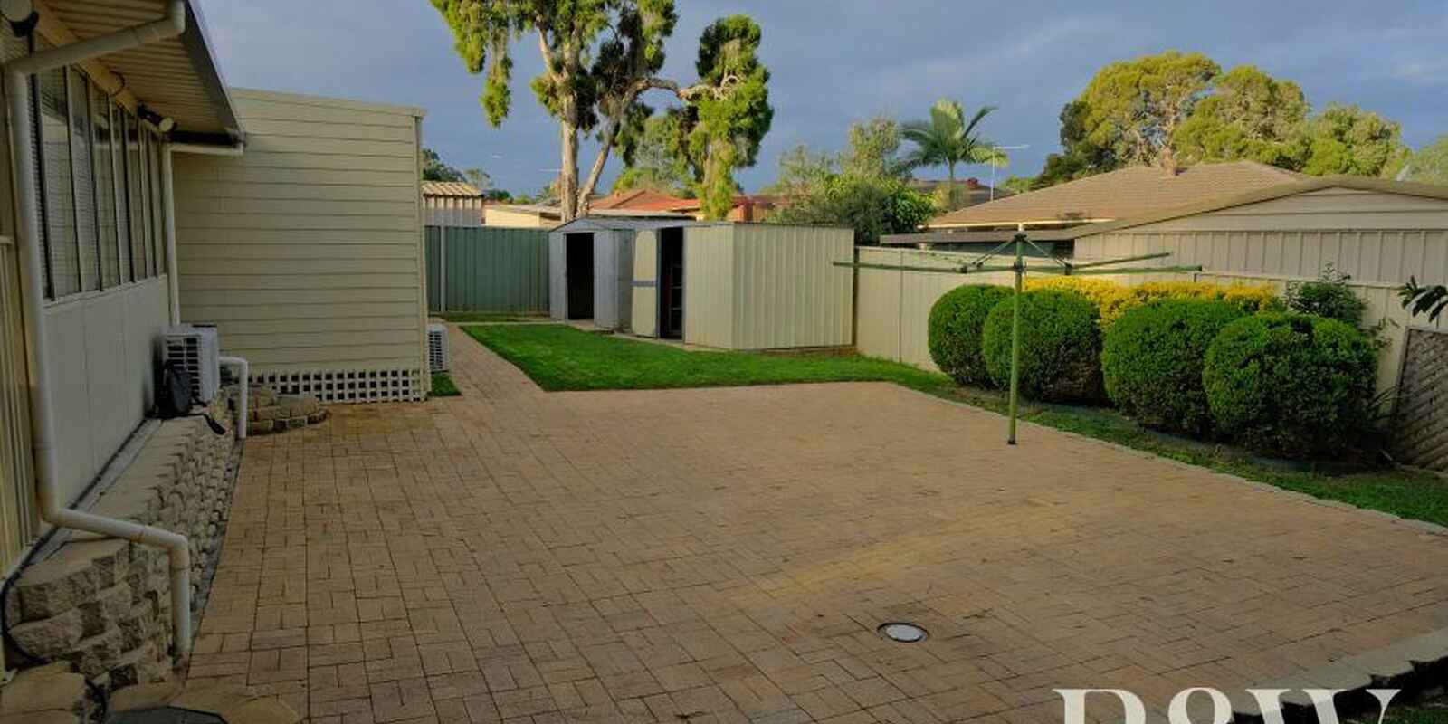 20 Kemerton Street St Clair