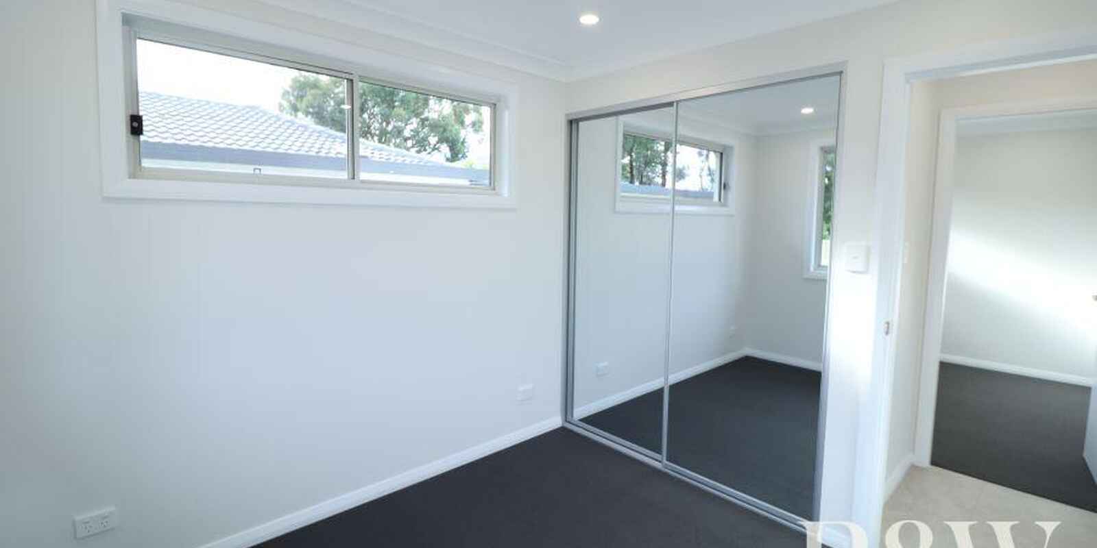 8A Nightmist Grove St Clair