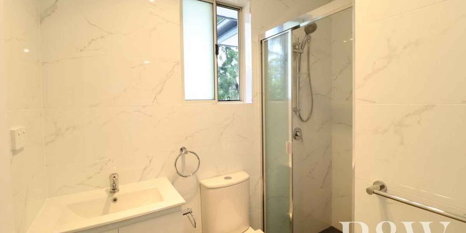 8A Nightmist Grove St Clair