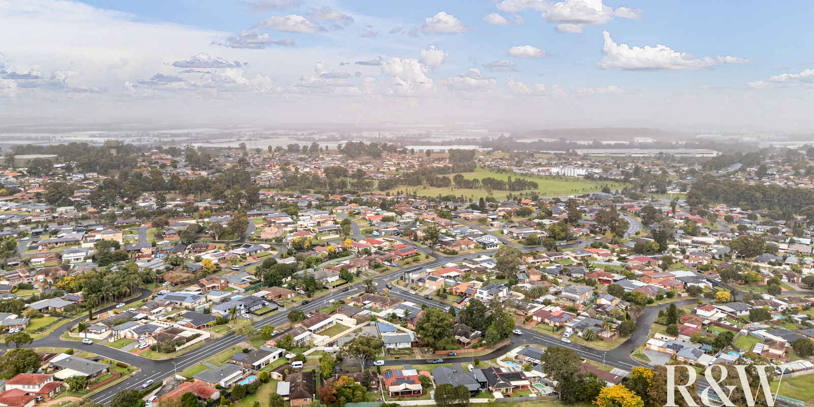 4 Nightmist Grove St Clair