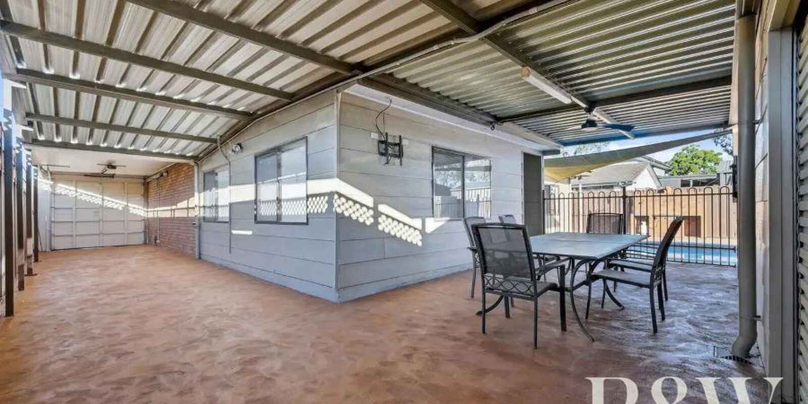 27 Grevillea Drive St Clair