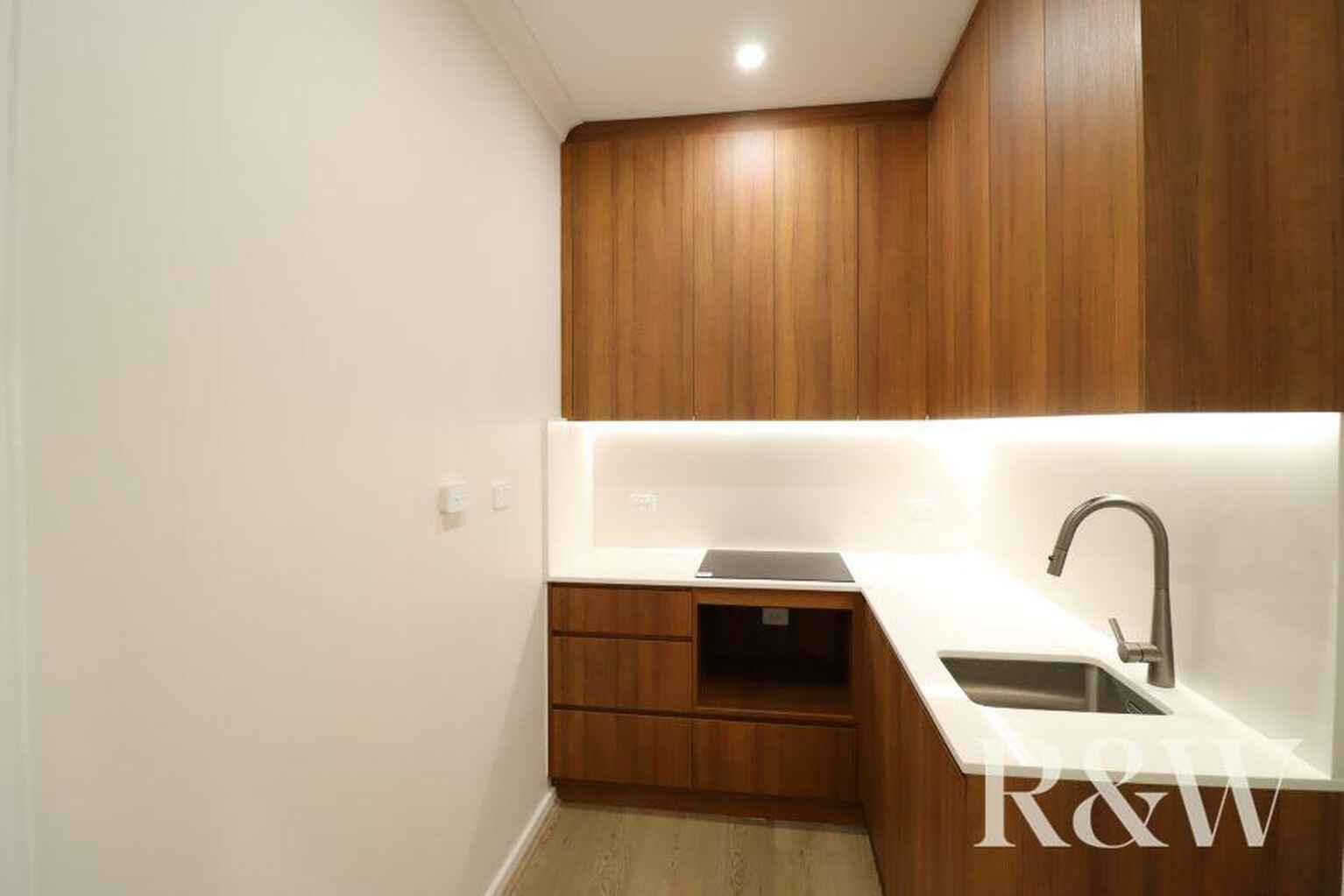 17 Moore Street St Clair