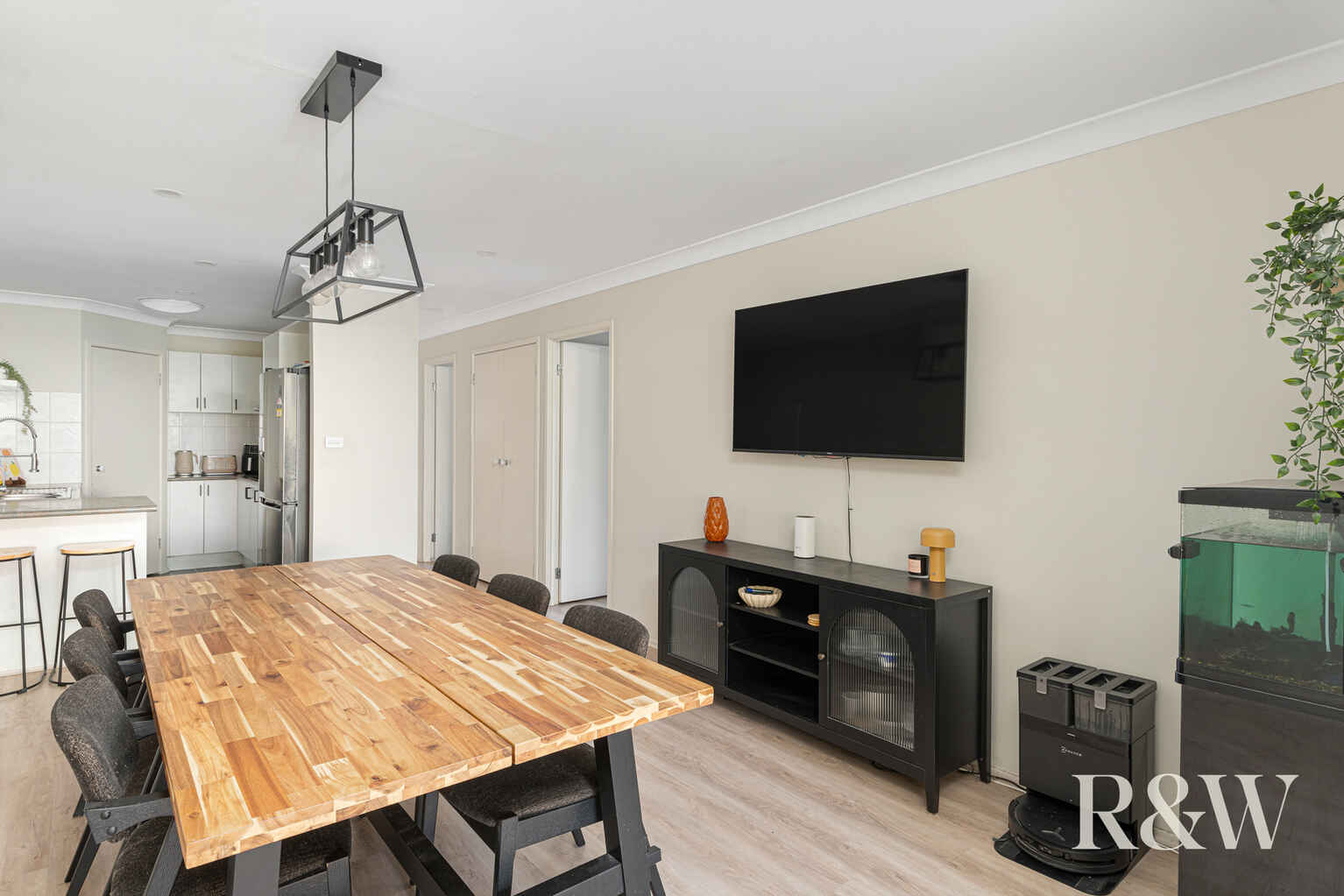 1/6 Brisbane Street Oxley Park