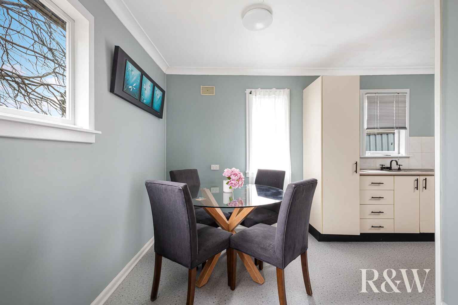 27 & 27A Ellsworth Drive Tregear 27 & 27A Ellsworth Drive Tregear