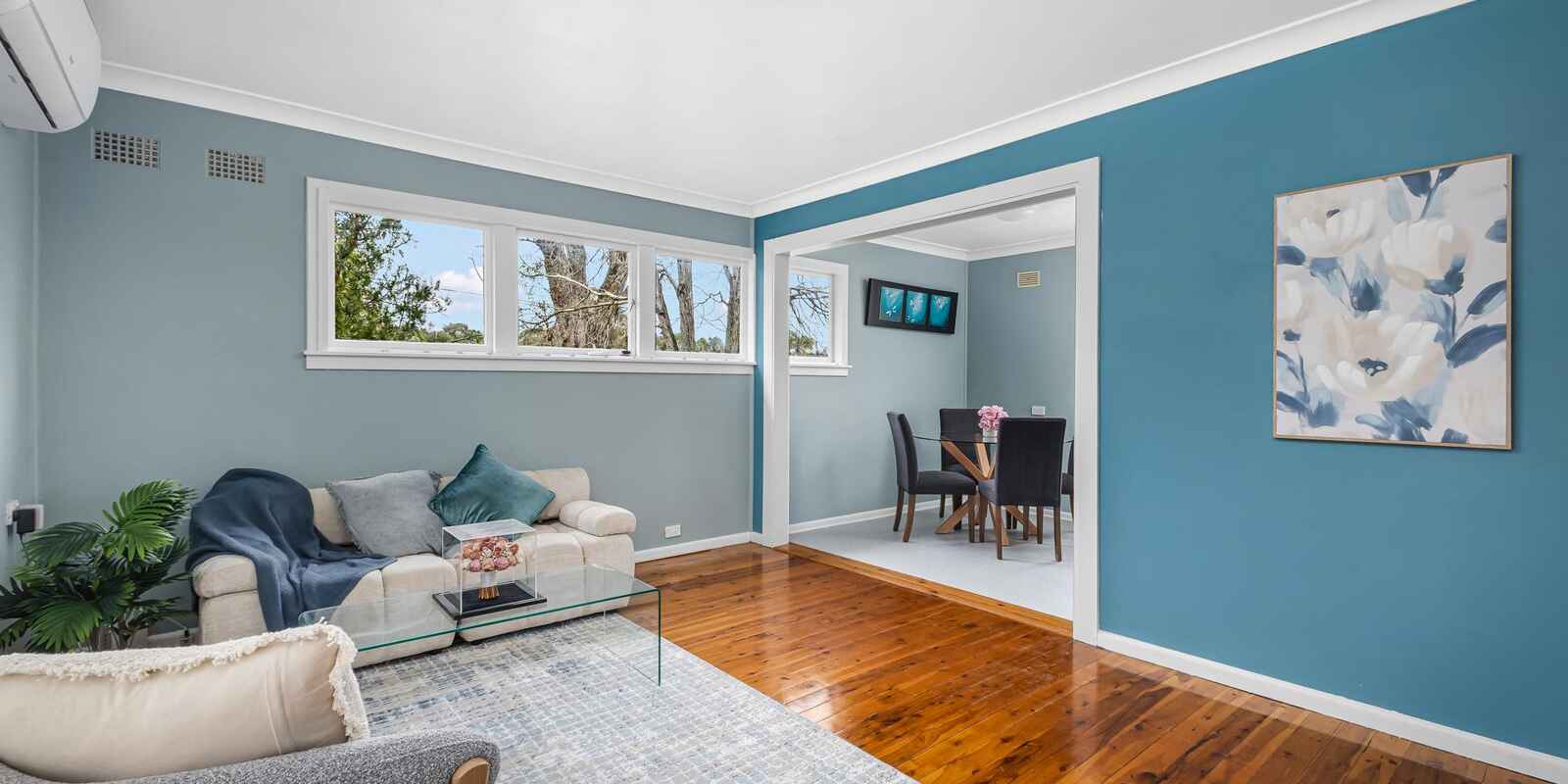 27 & 27A Ellsworth Drive Tregear 27 & 27A Ellsworth Drive Tregear