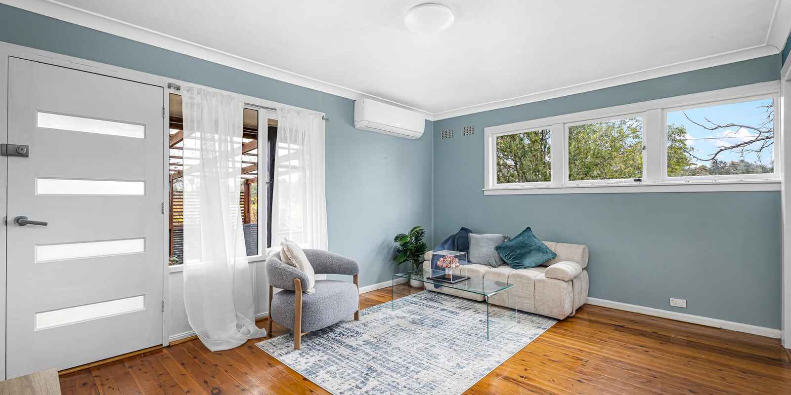 27 & 27A Ellsworth Drive Tregear 27 & 27A Ellsworth Drive Tregear