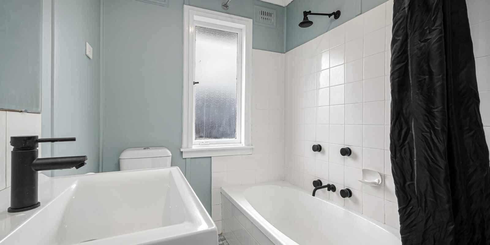 27 & 27A Ellsworth Drive Tregear 27 & 27A Ellsworth Drive Tregear