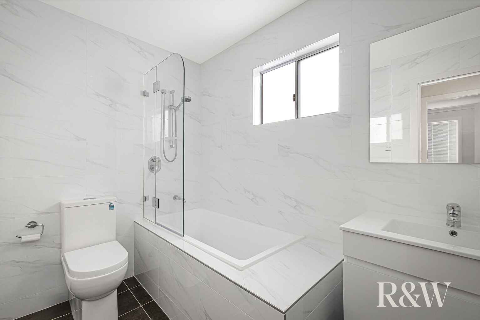 27 & 27A Ellsworth Drive Tregear 27 & 27A Ellsworth Drive Tregear